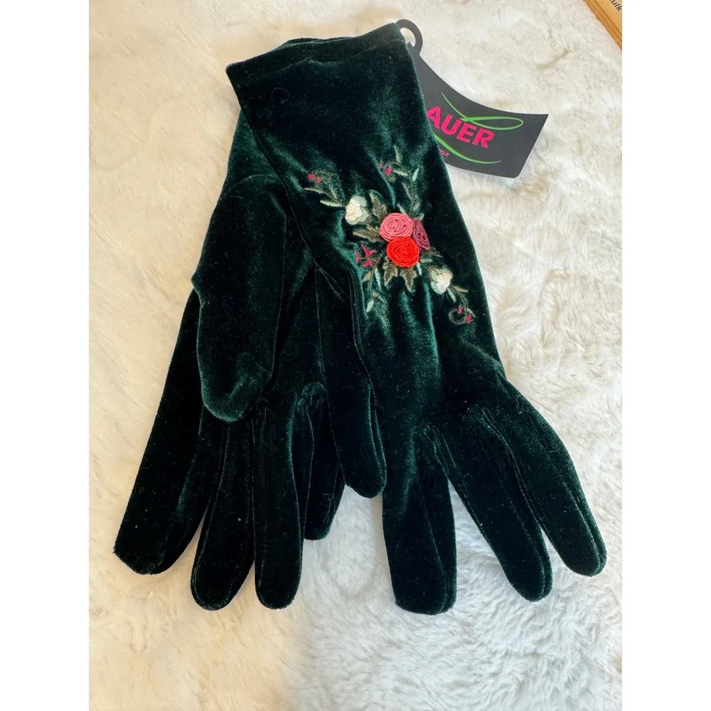 Lauer Lifestyle Womens Green Velvet Floral Embroidered Winter Gloves NWT